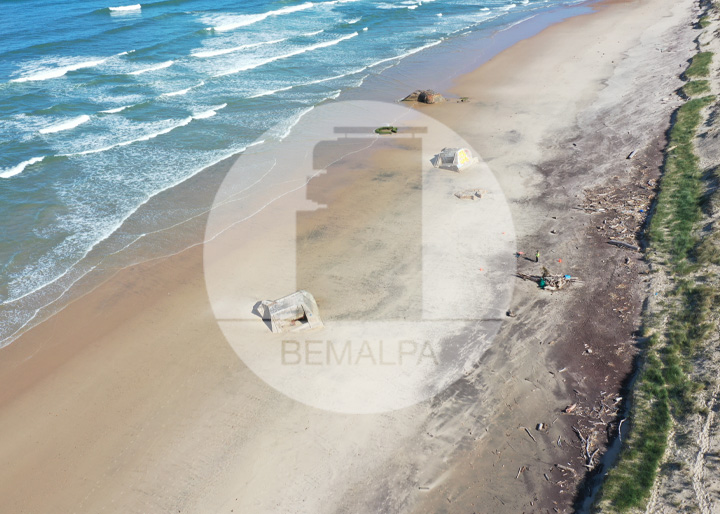 Bunkers plage de Montalivet les Bains Mur Atlantique