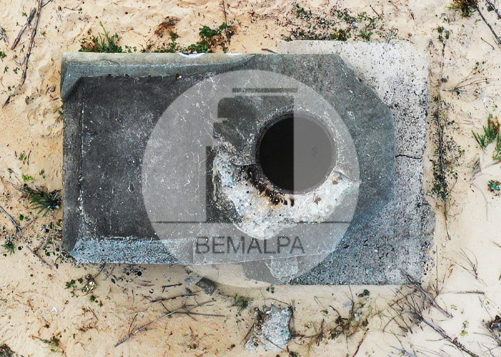 Bunker du Mur de l'Atlantique dans les Landes plage sud de Messanges
