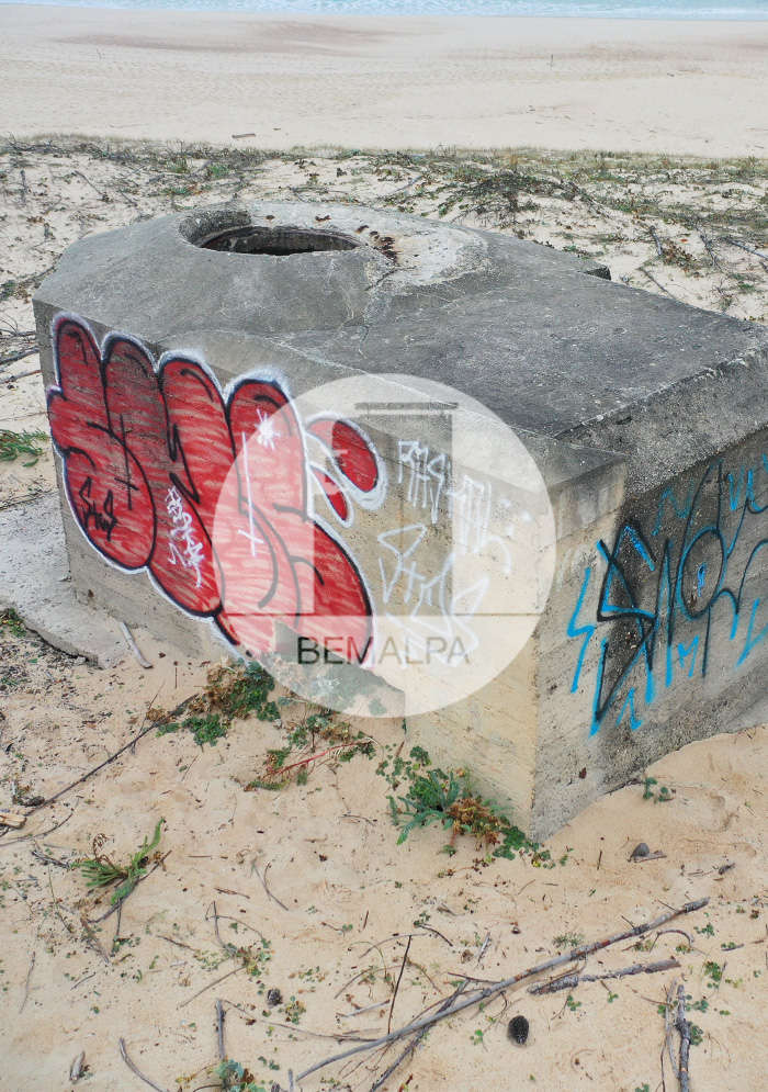 Bunkers de la plage de Messanges dans les Landes Mur Atlantique Landes en Nouvelle-Aquitaine